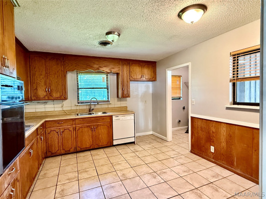 4738 COVENTRY Road