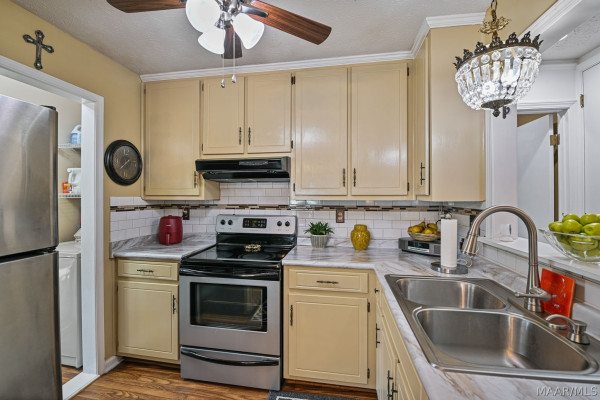 2813 Country Brook Drive