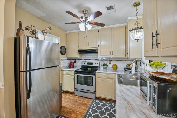 2813 Country Brook Drive