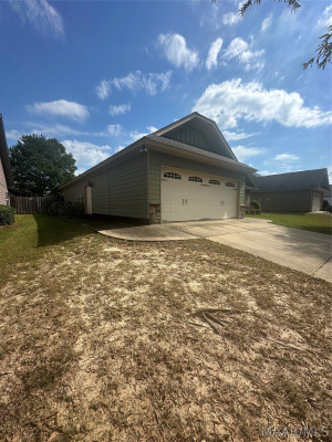 425 STONE PARK Boulevard
