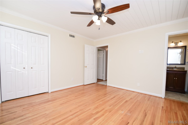 1429 NARROW LANE Court