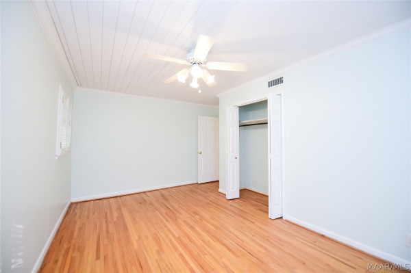 1429 NARROW LANE Court