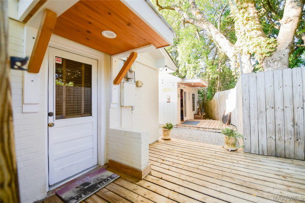 1429 NARROW LANE Court