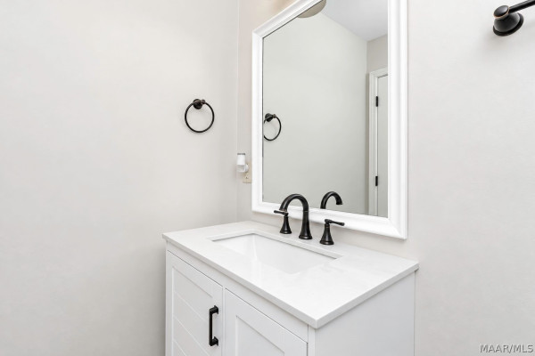 119 Chimney Ridge