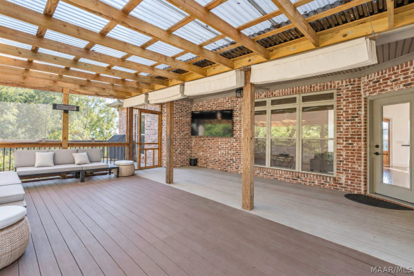 119 Chimney Ridge