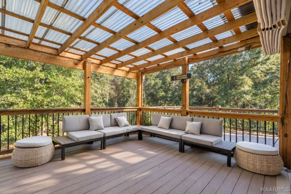 119 Chimney Ridge