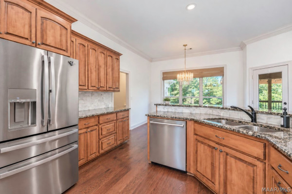 119 Chimney Ridge