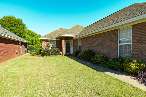 8243 Wexford Trace