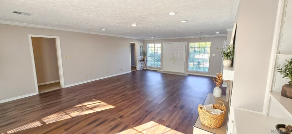 2009 Bowen Drive
