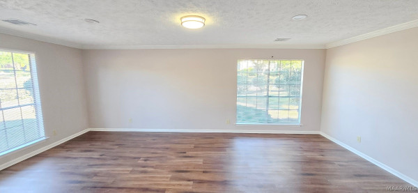 2009 Bowen Drive