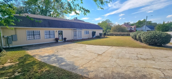 2009 Bowen Drive