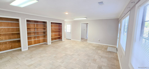 2009 Bowen Drive