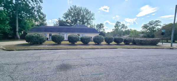 2009 Bowen Drive