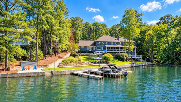 24 Pine Point