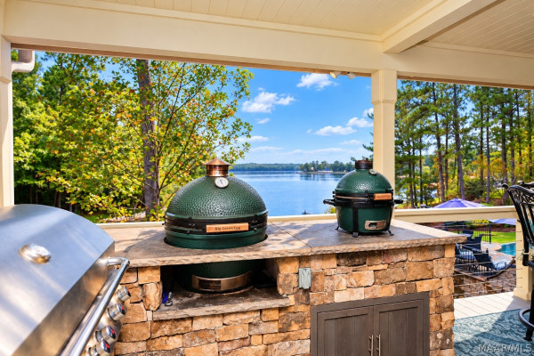 24 Pine Point