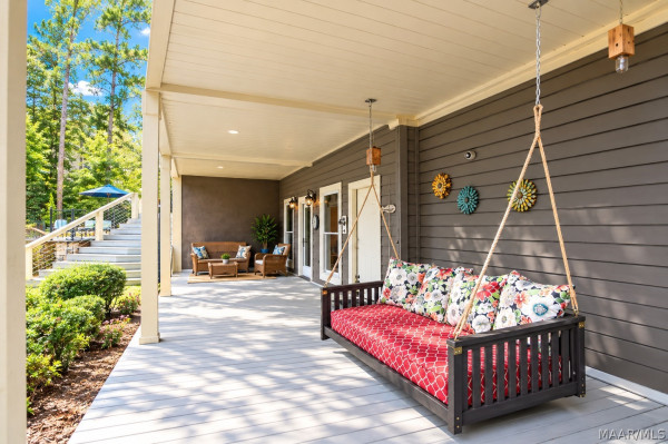 24 Pine Point