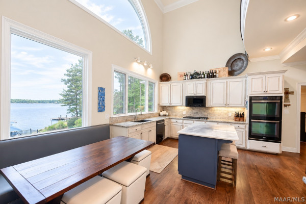 24 Pine Point