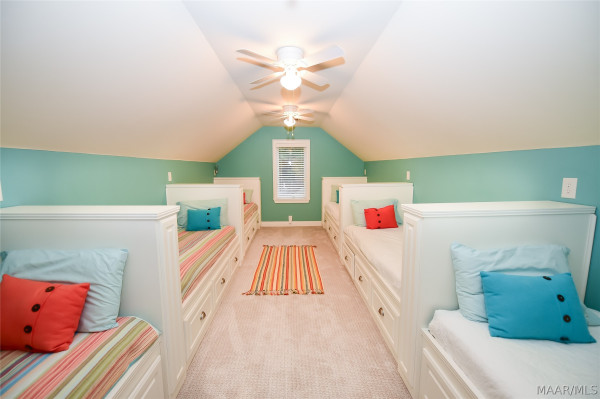 24 Pine Point