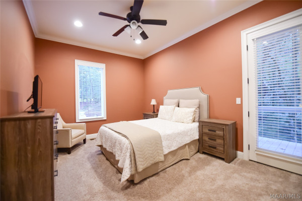 24 Pine Point