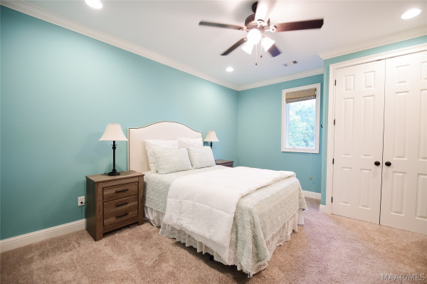 24 Pine Point