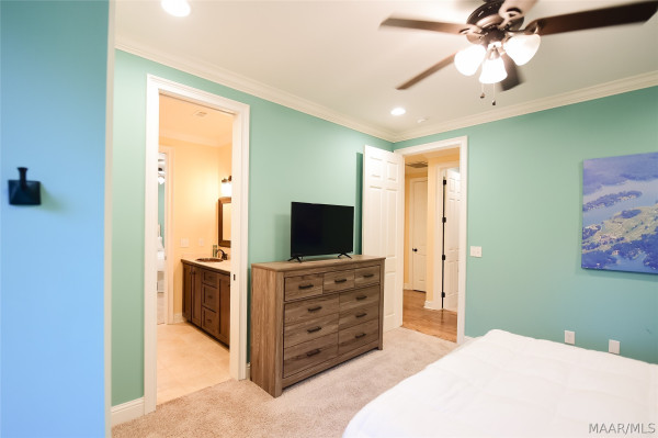 24 Pine Point