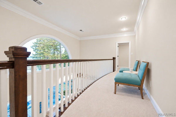 24 Pine Point