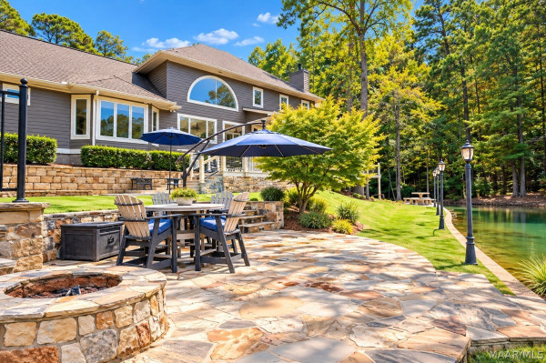 24 Pine Point