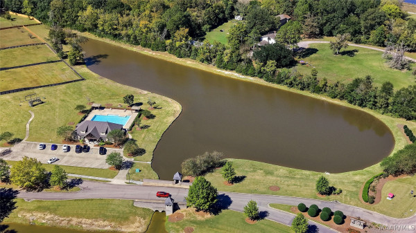 1500 BON TERRE Boulevard