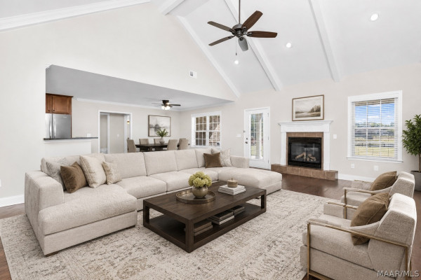 1500 BON TERRE Boulevard