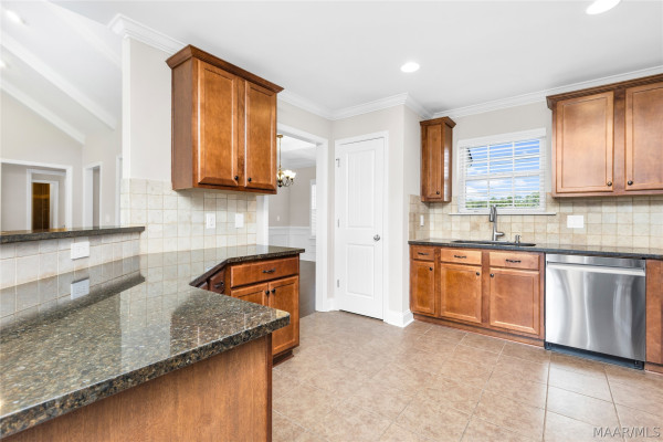 1500 BON TERRE Boulevard