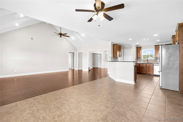 1500 BON TERRE Boulevard