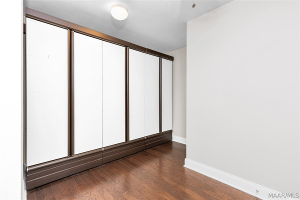 1500 BON TERRE Boulevard