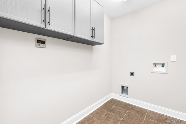 1500 BON TERRE Boulevard