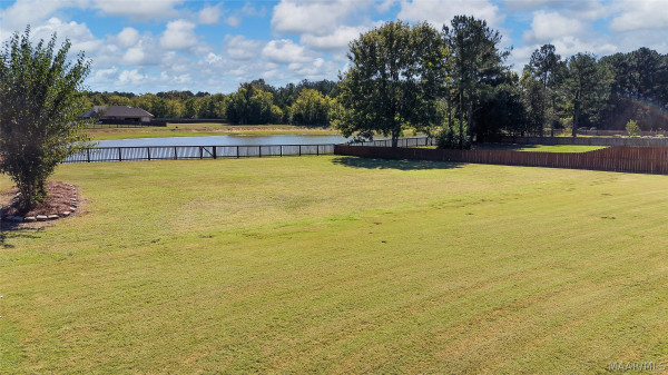1500 BON TERRE Boulevard