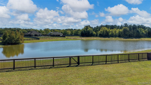 1500 BON TERRE Boulevard