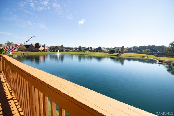 1107 LAUREL BROOK Lane