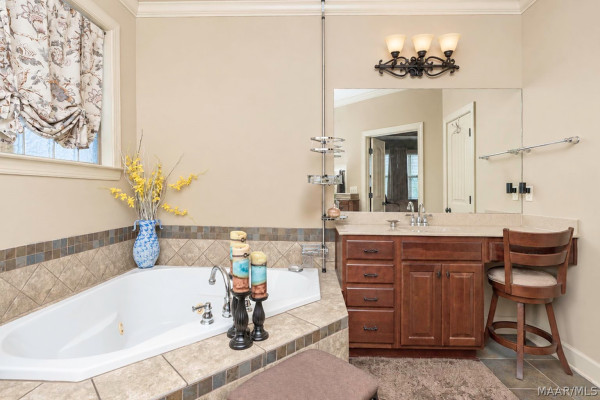 8937 Crescent Lodge Drive