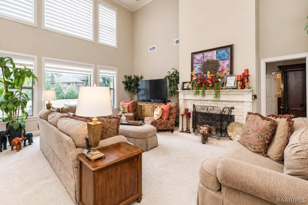 8937 Crescent Lodge Drive