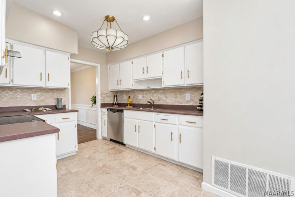 6113 HELGA Place
