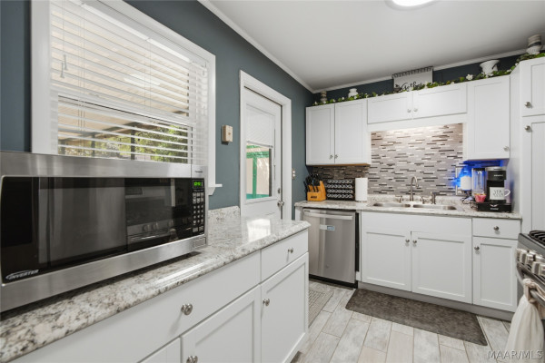 3622 Loxley Lane