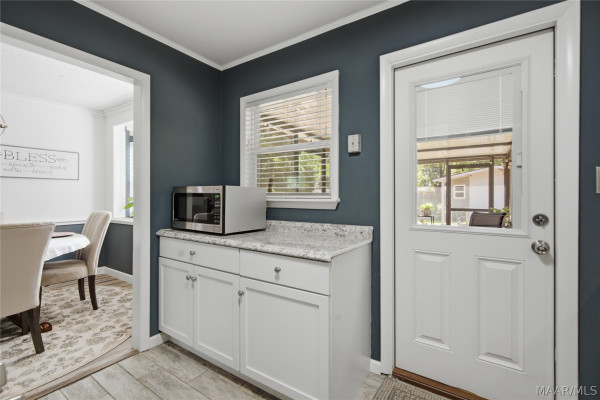 3622 Loxley Lane
