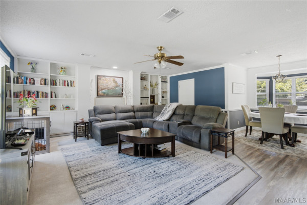 3622 Loxley Lane