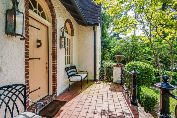 649 Cloverdale Road
