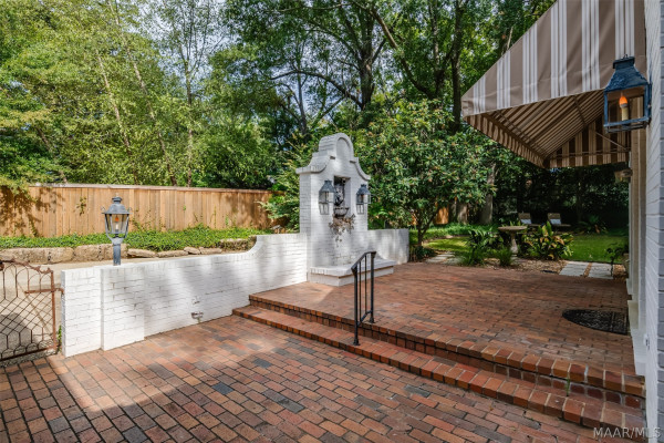 649 Cloverdale Road