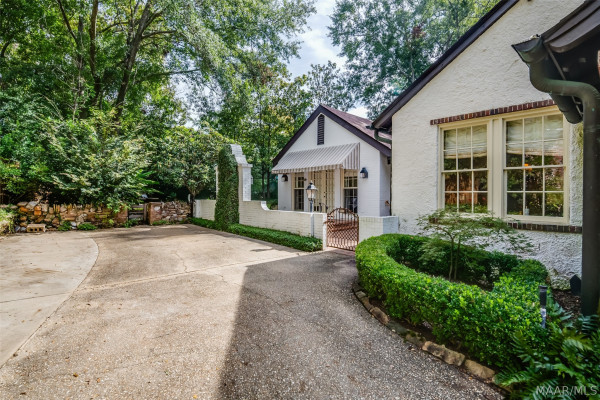 649 Cloverdale Road