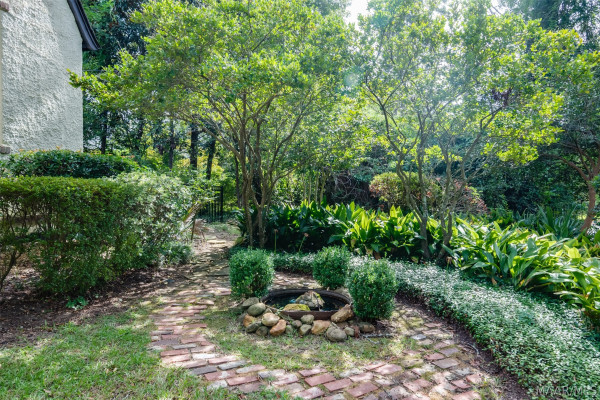 649 Cloverdale Road