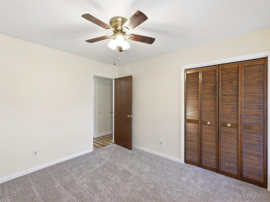 512 Lynnhurst Court