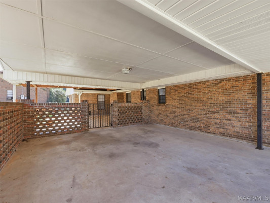 512 Lynnhurst Court