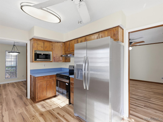 512 Lynnhurst Court