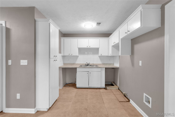 334 GARDENDALE Drive